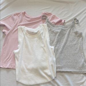 Set of 3 Women’s Tops - Size Large